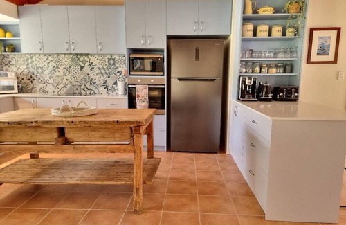 Two Rocks Casa | Captivating Bush Beach Retreat, Character home on 4 acres, sleeps 8, with a pool