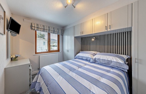 Morfa Bychan Casa | Mussel Shells Lodge - Three Bedroom House, Sleeps 6