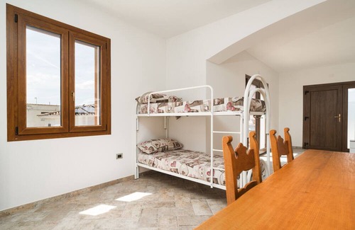 Loculi Apartamento | Studio Apartment 'Appartamento 2' with Mountain View, Wi-Fi and Air Conditioning