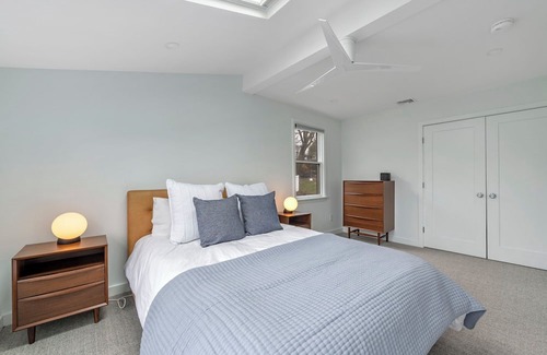 Marblehead Cabaña | The Sunset - A cozy, seaside cottage in historic Marblehead MA