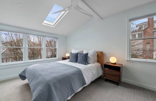 Marblehead Cabaña | The Sunset - A cozy, seaside cottage in historic Marblehead MA