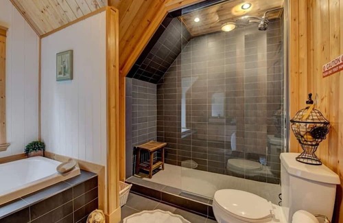 Gore Casa | Fiddler Lake Resort: Lake Access, Private Jacuzzi