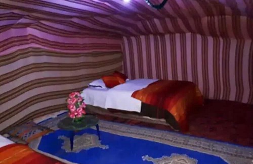Hassilabied Alquiler De RV | Primitive tent in the desert