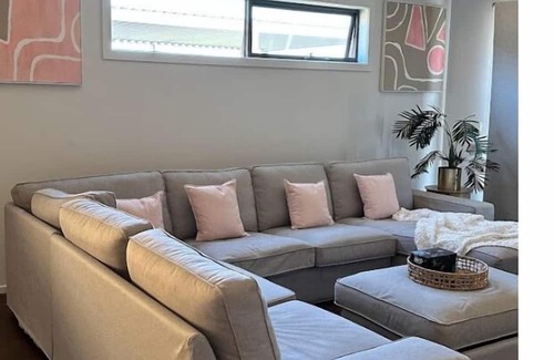 Werribee Casa | Stylish home in Werribee