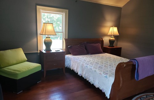 McCain Cabaña | 1840's remodeled cottage with private pool!