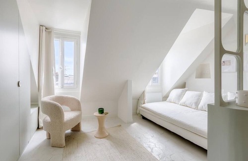 Sorbonne Apartamento | The Jewel of Monsieur le Prince - Just Next to the Famous Luxembourg Park !