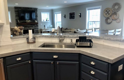Rotterdam Junction Casa | Country colonial with firepit, bar area only minutes to Saratoga Springs
