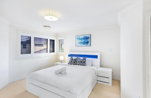 Sunnybank Hills Casa | Spacious Comfy 5 Bedroom Home near Sunnybank
