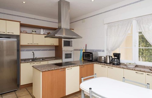 Nieva Casa | Holiday Home 'El Nogal De Nieva' with Private Pool, Private Terrace and Wi-Fi