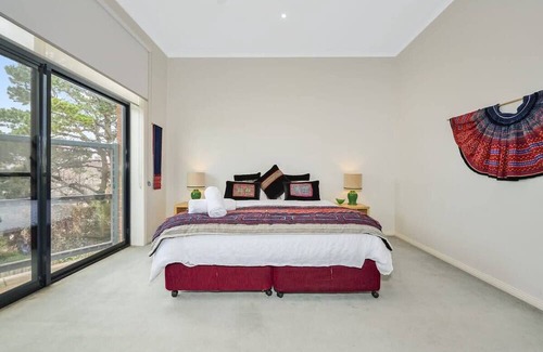 Footscray Casa | Bright and Eclectic Home in Footscray