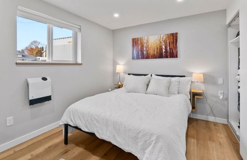 East Hill Condominio | Urban Retreat: 2-BR Suite in Vernon!