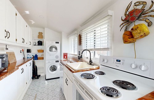 North Beach Casa | Charmingly restored, dog-friendly retreat with great deck & walkable location