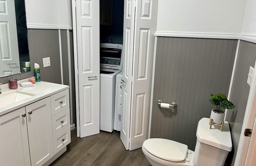 Erie Casa | Cozy Erie house few steps from waterfront and downtown