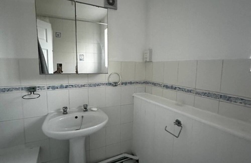 Borehamwood Apartamento | Elstree 3-bed Gem: Central London, Sky, Bbc