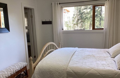 Blind Bay Apartamento | Tranquil Place Retreat on 1.5 acres- Room# 1