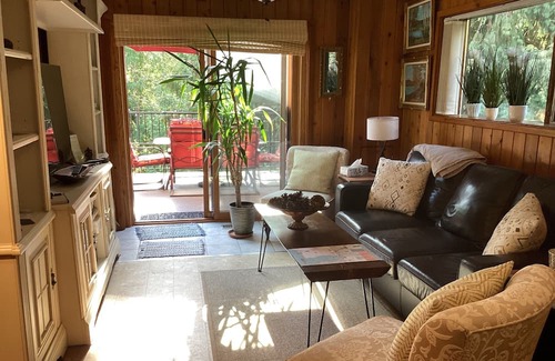 Blind Bay Apartamento | Tranquil Place Retreat on 1.5 acres- Room# 1