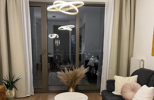 Sarajevska Apartamento | 2-Bedroom Luxurious Apartment BW