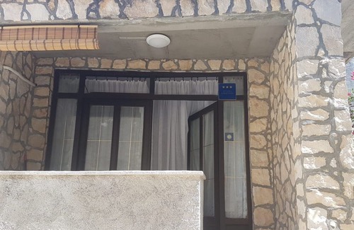 Unije Apartamento | Apartment Marragall - 150 m from beach: - Unije (Island Unije), Island Losinj, Croatia