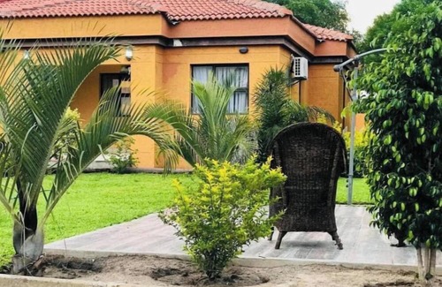 Maun Casa | Garden holiday home