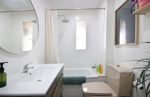 La Guineueta Apartamento | Apartment with three bedrooms in Nou Barris by Alterhome