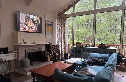 Willits Casa | Beautiful home in the Redwoods