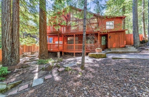 Willits Casa | Beautiful home in the Redwoods