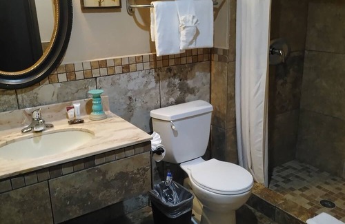 Tijuana River Valley Casa | Beautiful, Single King Bed Suite. Amentities & Complimentary Breakfast Included!