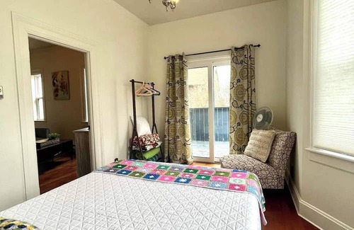 Grand Bank Casa | Cozy historical home in Beautiful Grand Bank! The Tiny Table Inn (1Bedroom)