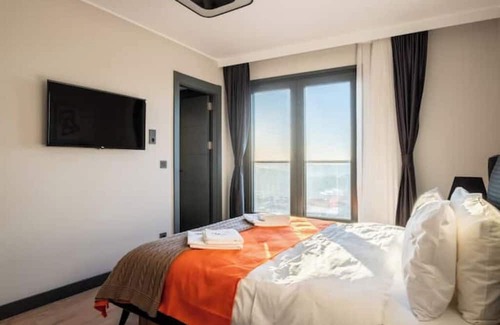 Kagithane Apartamento | Juno - 3BD Fantastic Duplex Flat in a Residence