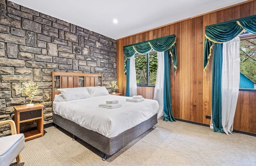 Emerald Apartamento | Little Cherry