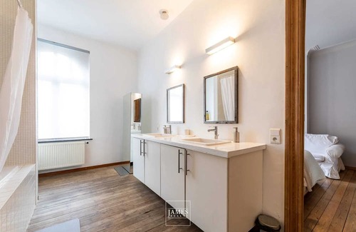 Vorst Apartamento | Homerez - Spacious apartement for 6 ppl. with garden and terrace at Bruxelles