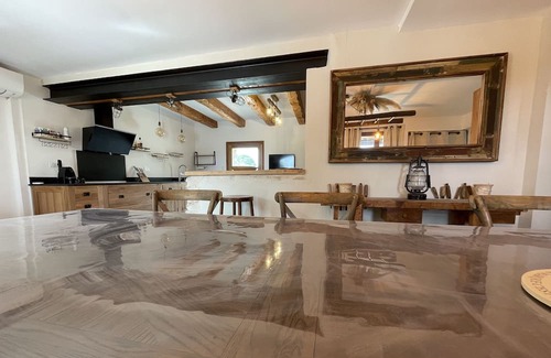 Bagard Otro | Vrbo Property