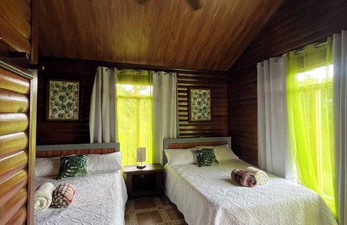 Penjamo Cabina | Agradable Cabaña de Montaña - El Roble