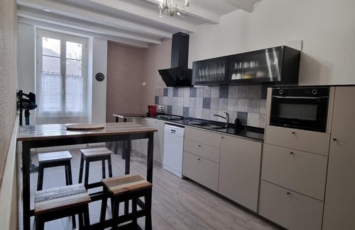Gauriaguet Casa | Guest House 'Chambre D'hôtes Emeraude' with Shared Pool, Wi-Fi and Air Conditioning