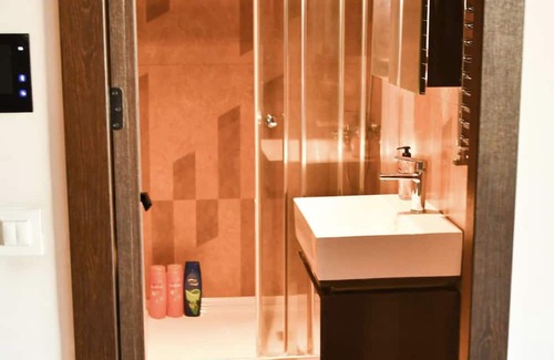 Mustafakemalpasa Apartamento | Residence apartment in a central location. metro & metrobus are at your doorstep