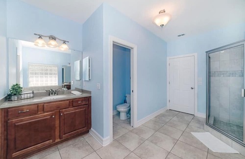 Tallahassee Casa | 347) Perfect for groups- 5 beds!