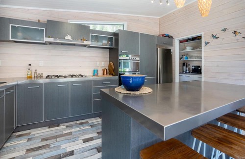 Tutukaka Casa | Tutukaka 200m from the beach Beautiful home super relaxing in a quiet bay