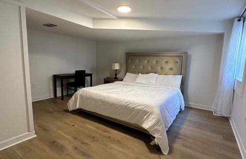 Easton Casa | Cozy and comfortable guest suite close to Easton and Airport.