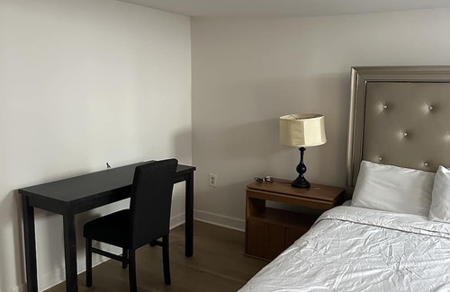 Easton Casa | Cozy and comfortable guest suite close to Easton and Airport.