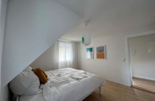 Friedenweiler Apartamento | Apartment 'Dachgeschoss' with Lake View, Shared Terrace and Wi-Fi