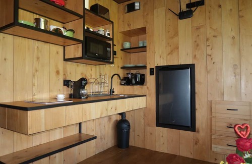 Monterrey Cabaña | Unique Romantic Cabin With hot tub Surrounded by Forest, near La Fortuna