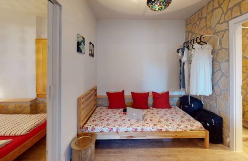 Ivan Dolac Apartamento | Lux Flat w Pool 1 min to Ivan Dolac Beach in Hvar