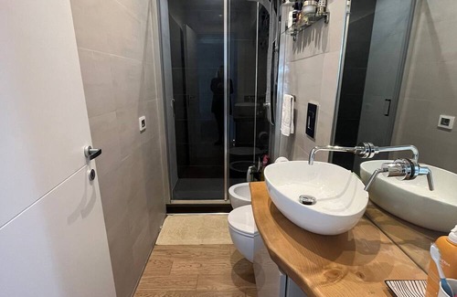 Monteverde Nuovo Apartamento | Apartment 'Whitecate - Attico A Roma' with Private Terrace, Wi-Fi and Air Conditioning