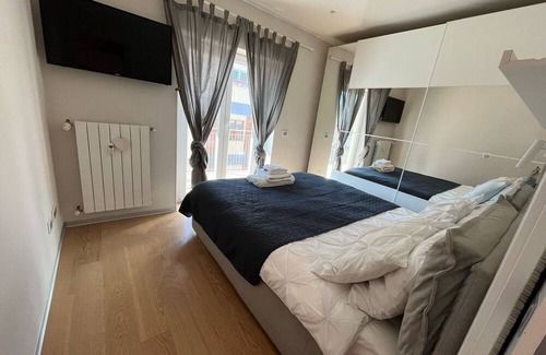 Monteverde Nuovo Apartamento | Apartment 'Whitecate - Attico A Roma' with Private Terrace, Wi-Fi and Air Conditioning