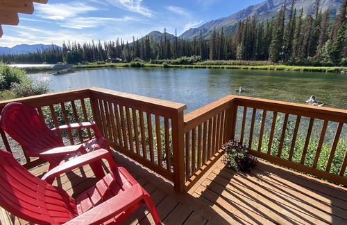 Denali Cabina | Newly built "tiny home" cabin on private lake with mountain views. Pet Friendly!