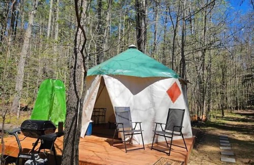 Morganton Alquiler De RV | Yurt at Lake James and Fonta Flora hiking trail