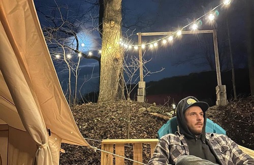 Andover Alquiler De RV | Creekside Yurt