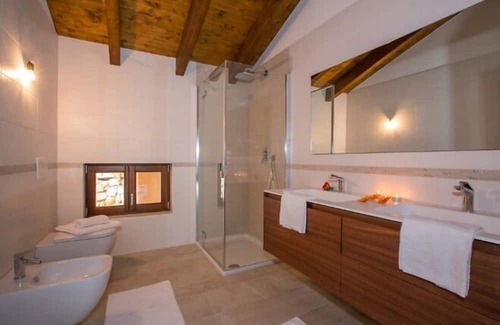 Cressogno Casa | Vacation home for 10 guests with 300m² in Valsolda (121082)