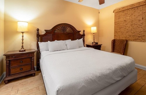 Windy Hill Condominio | 10th Floor Retreat: Oceanfront One-Bedroom Condo with Spectacular View
