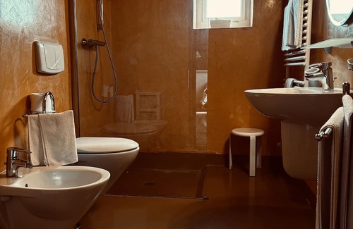 Gazzola Otro | Accommodations within a farmhouse with riding stables between the forest and the river